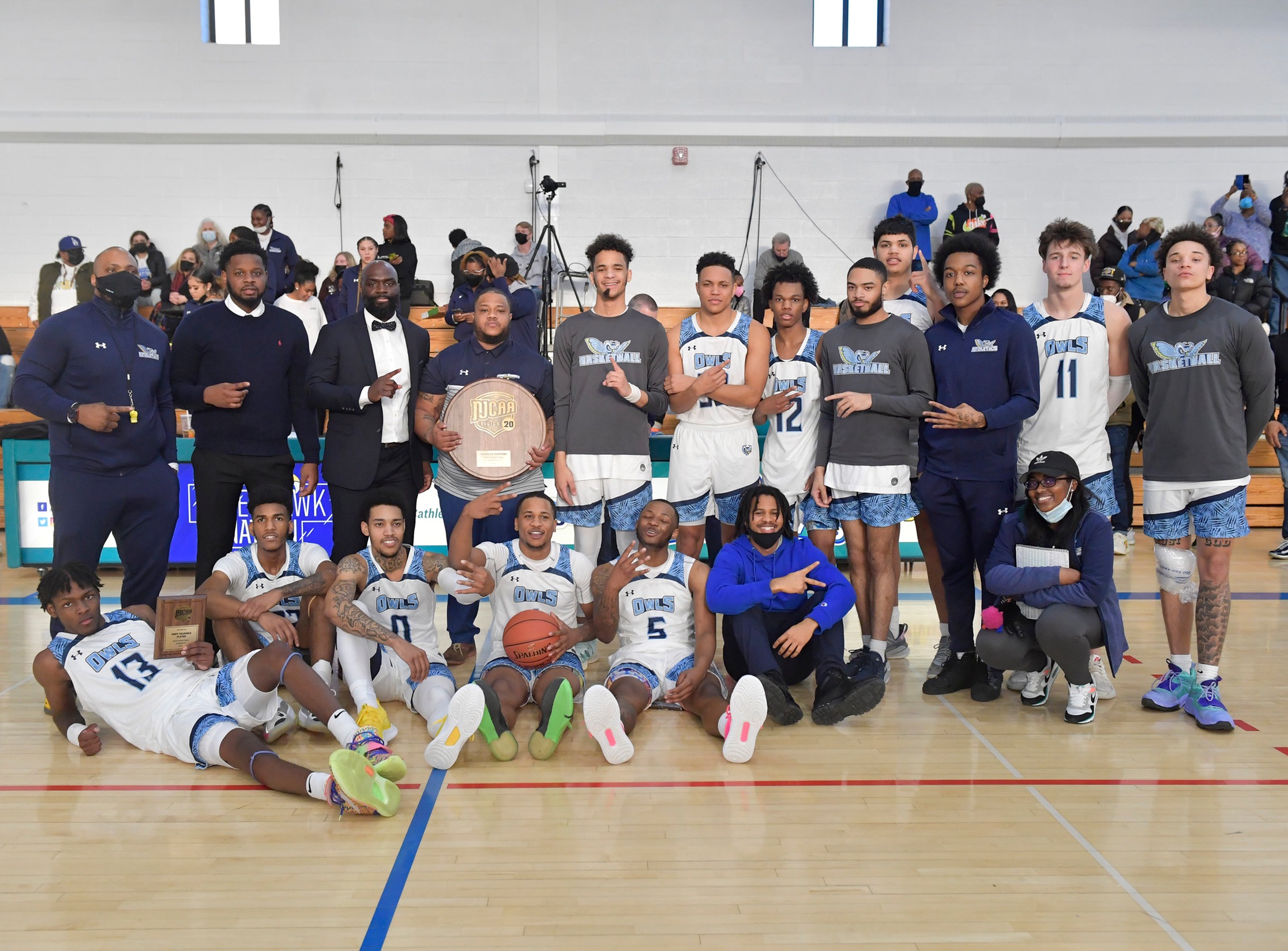 Men&rsquo;s Basketball Reclaims Region 20 Title, Down Anne Arundel In Championship