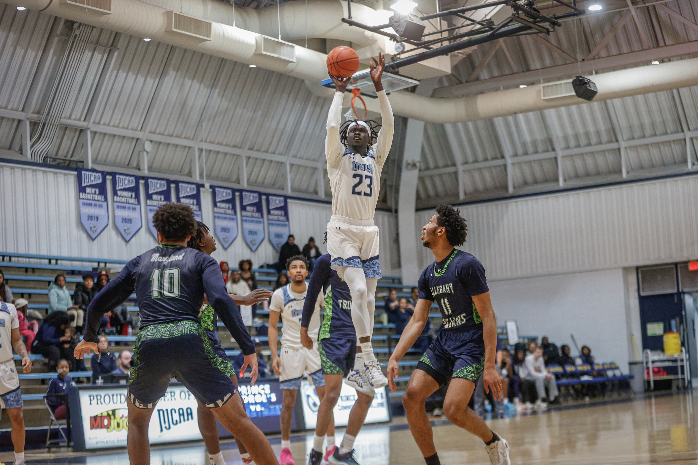Men&rsquo;s Basketball Defeats Allegany at Home
