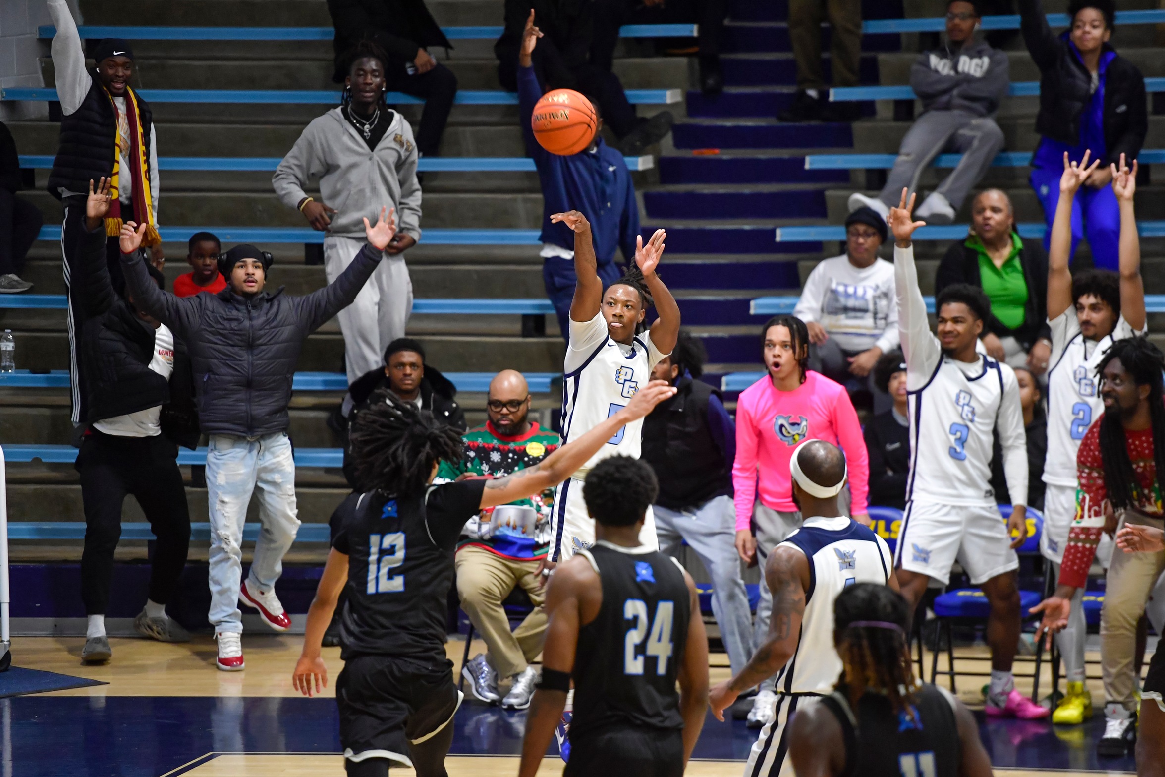 Owls Defend Home Court with Comeback Win