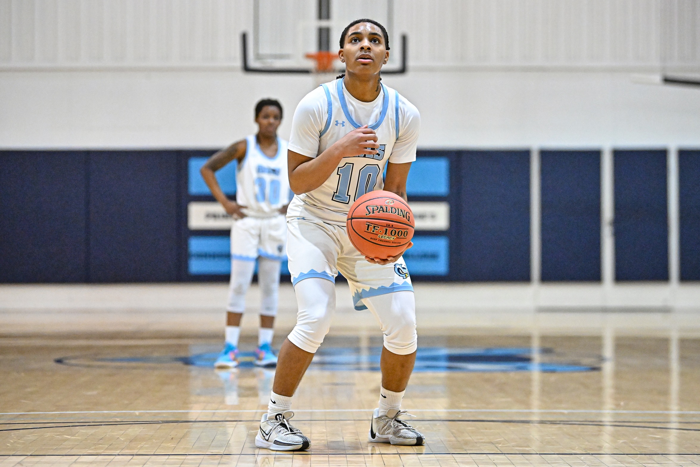 Kalise Evans&rsquo; Jersey Headed to The Women&rsquo;s Basketball Hall of Fame Ring of Honor